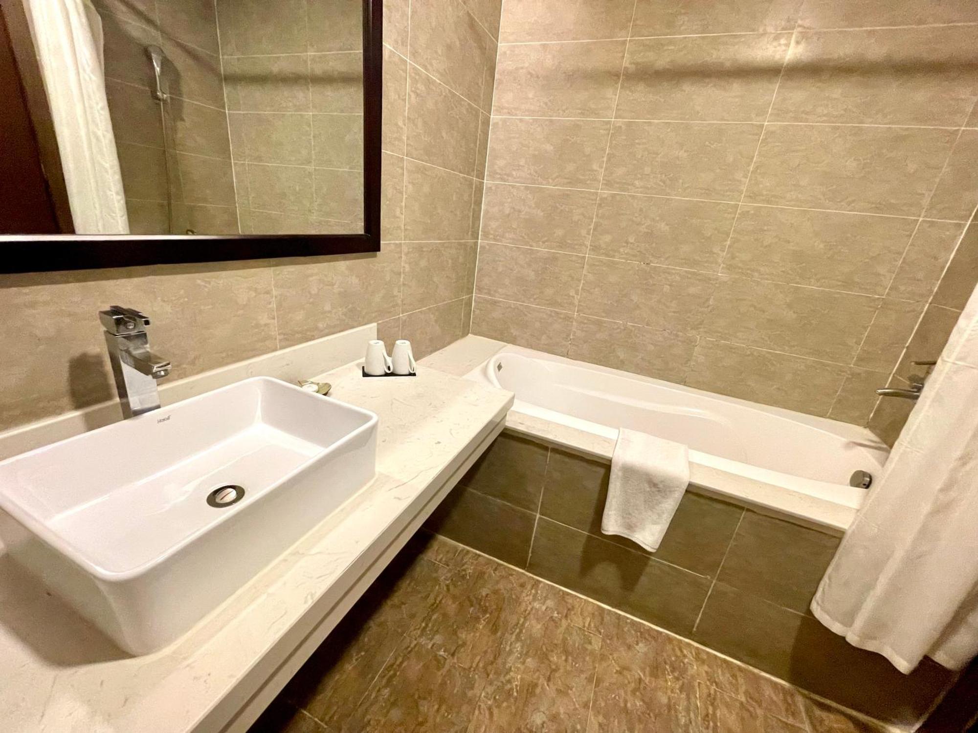 Muong Thanh Grand Xa La Hotel Hanoi Exterior photo