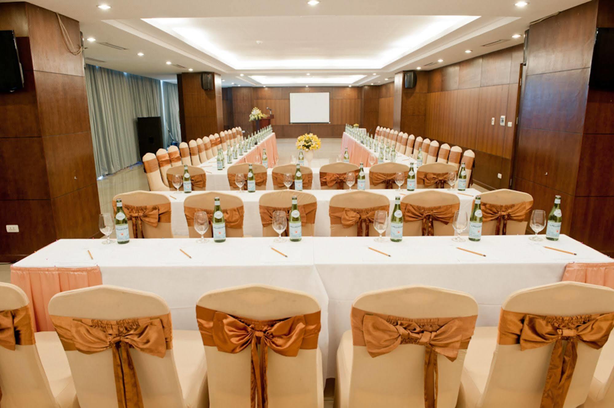 Muong Thanh Grand Xa La Hotel Hanoi Exterior photo